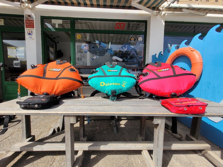equipo de buceo x-deep